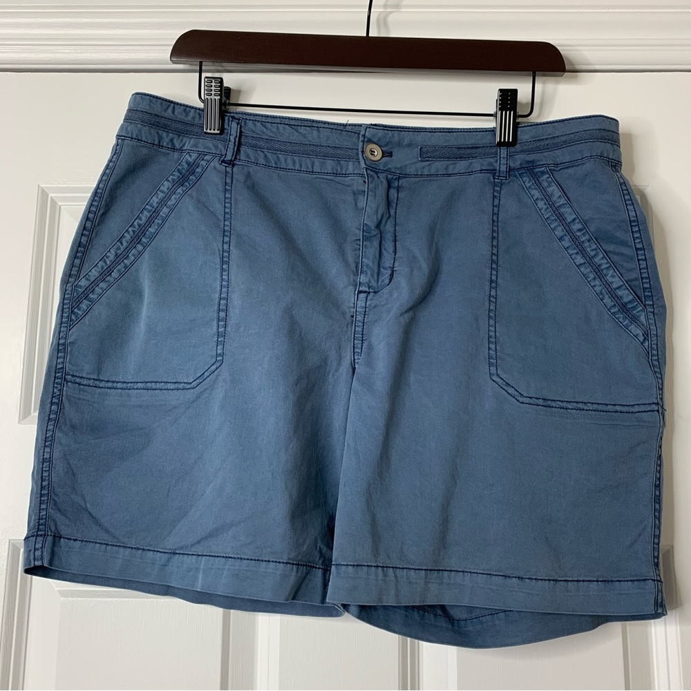 Denver Hayes Denim Blue Cotton Blend Women's Utility Shorts size 10 NWT